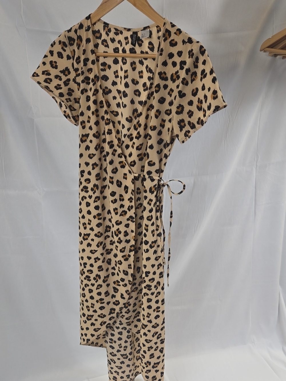 H &M Divided Leopard Print Wrap Dress - Beige & Black 4